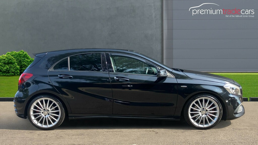 Mercedes-Benz A Class 2.0 A250 Amg Premium 7G-dct 4Matic Euro 6 Ss SP66HYZ Black #3