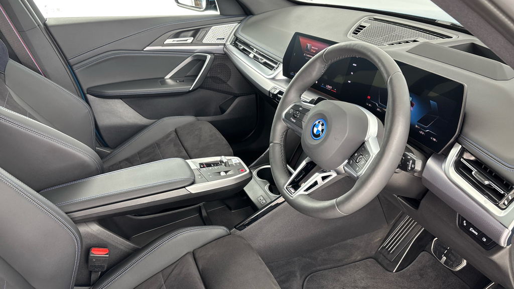 BMW iX1 20 66.5Kwh Shadow Edition Edrive 11Kw Ch Blue #6