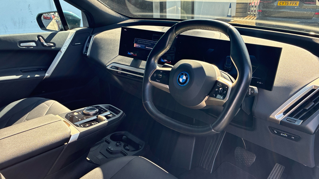 BMW iX 40 76.6Kwh M Sport Edition Xdrive Blue #6