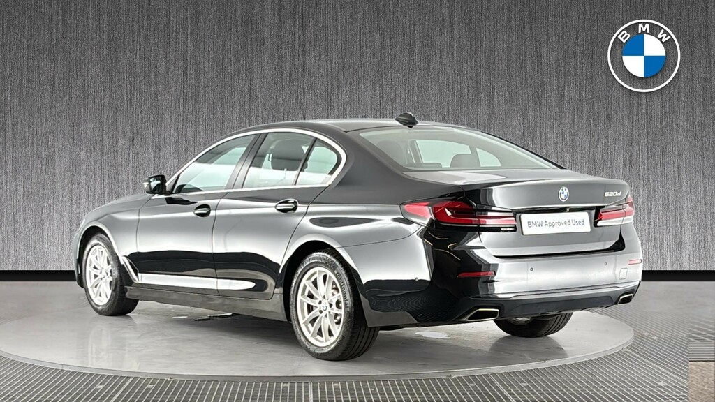 BMW 5 Series 2.0 520D Mht Se Steptronic Euro 6 Ss Black #2