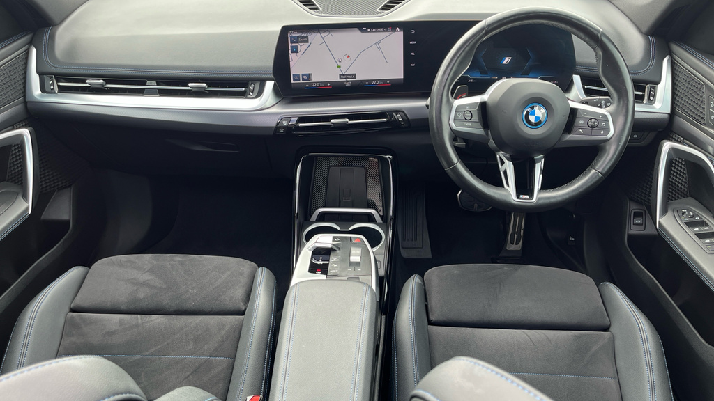 BMW iX1 30 66.5Kwh M Sport Xdrive 11Kw Charger Black #4