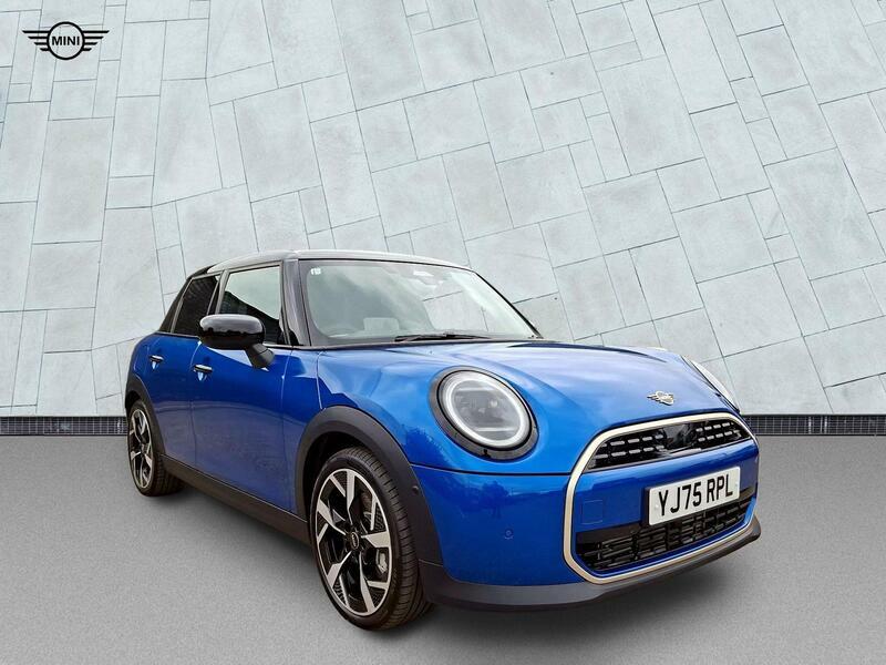 Mini Hatch 1.5C Exclusive Steptronic Euro 6 Ss Blue