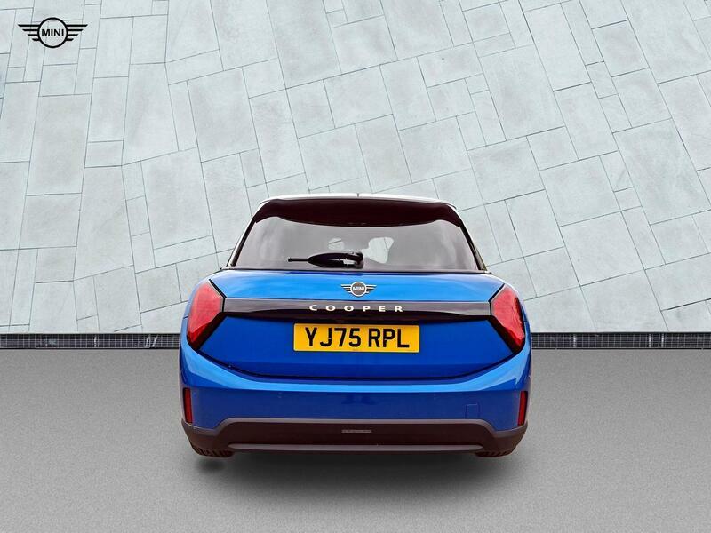Mini Hatch 1.5C Exclusive Steptronic Euro 6 Ss YJ75RPL Blue #6