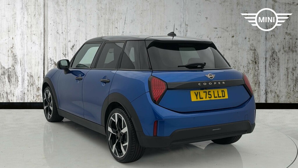 Mini Hatch 1.5C Exclusive Steptronic Euro 6 Ss Blue #2