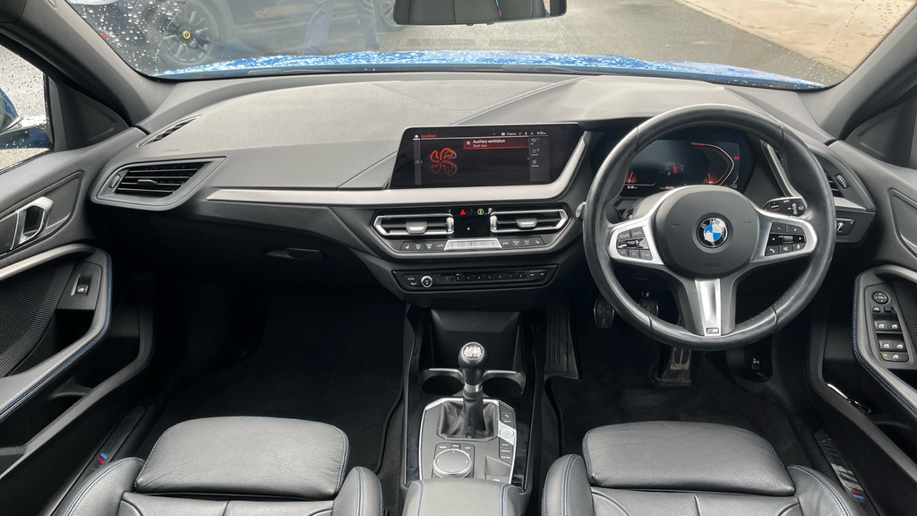 BMW 1 Series 1.5 118I M Sport Lcp Euro 6 Ss Blue #4