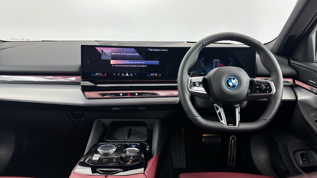BMW i5 40 83.9Kwh M Sport Pro Edrive 11Kw Charg Grey #4