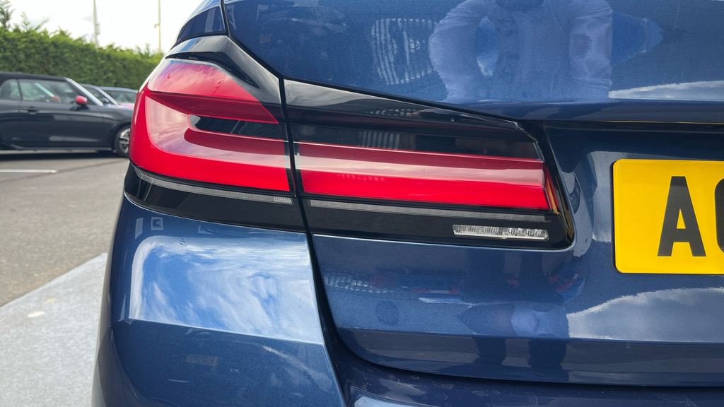BMW 5 Series 530E M Sport Saloon Blue #37
