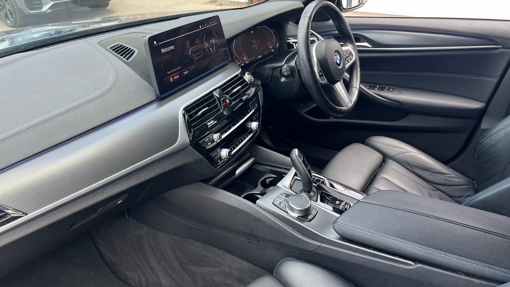 BMW 5 Series 530E M Sport Saloon Blue #7