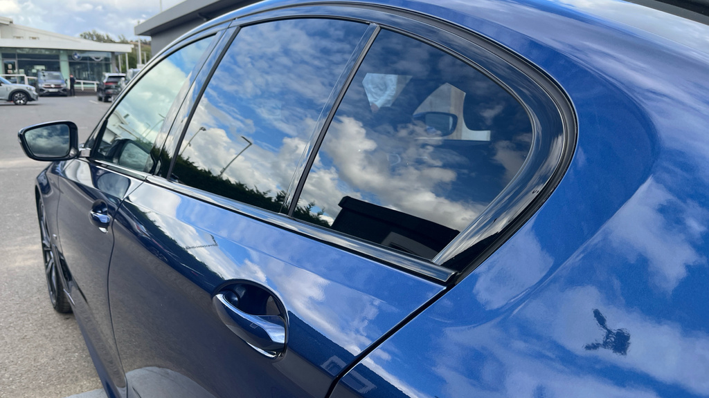 BMW 5 Series 530E M Sport Saloon Blue #38