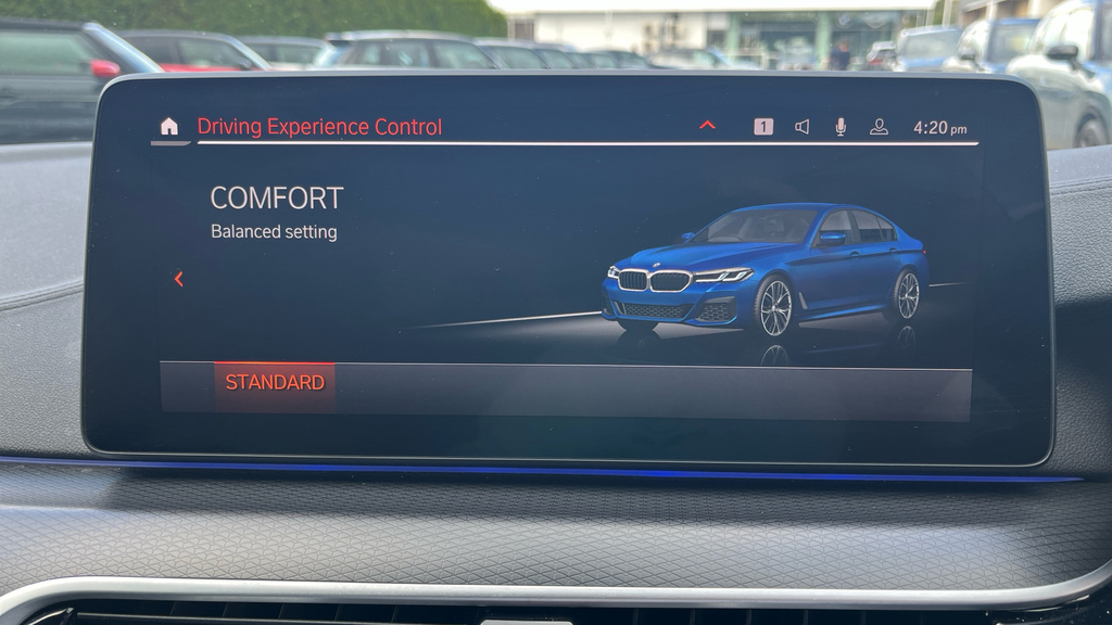 BMW 5 Series 530E M Sport Saloon Blue #28