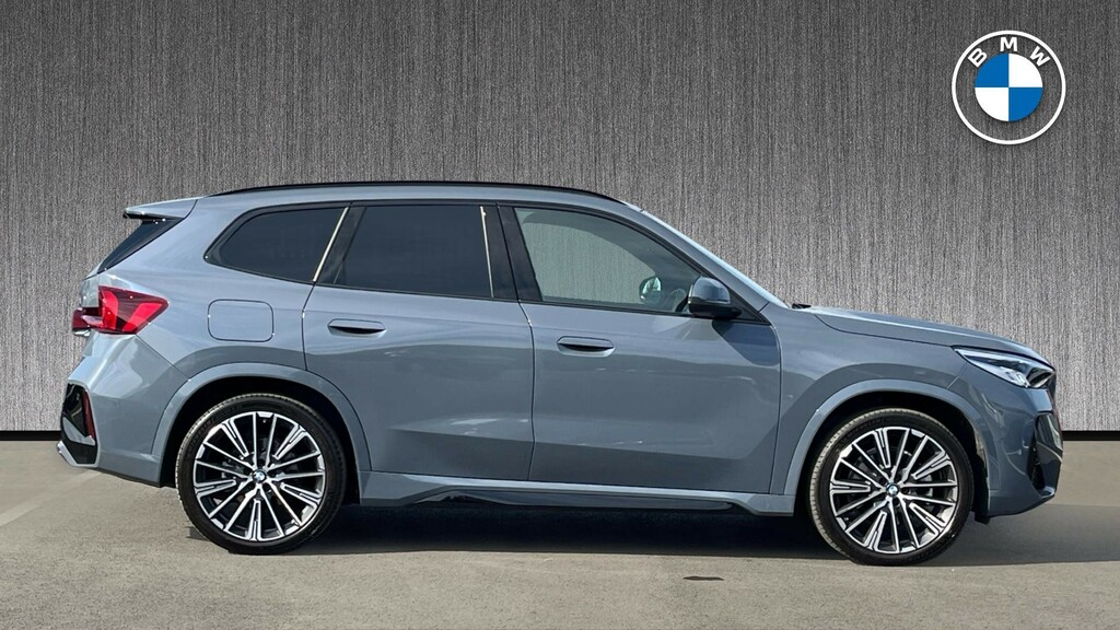 BMW iX1 30 66.5Kwh M Sport Xdrive 11Kw Charger #3