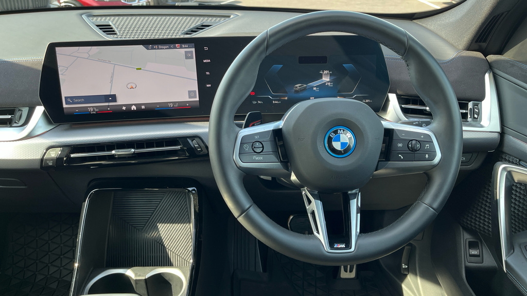 BMW iX1 30 66.5Kwh M Sport Xdrive 11Kw Charger #5