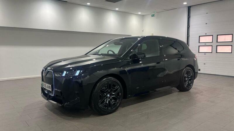 BMW iX 45 100.6Kwh M Sport Xdrive 11Kw Charger Black #3