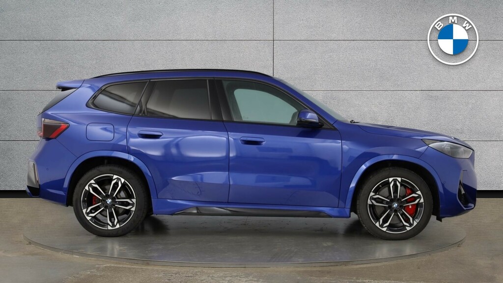 BMW iX1 20 66.5Kwh M Sport Edrive 11Kw Charger Blue #3