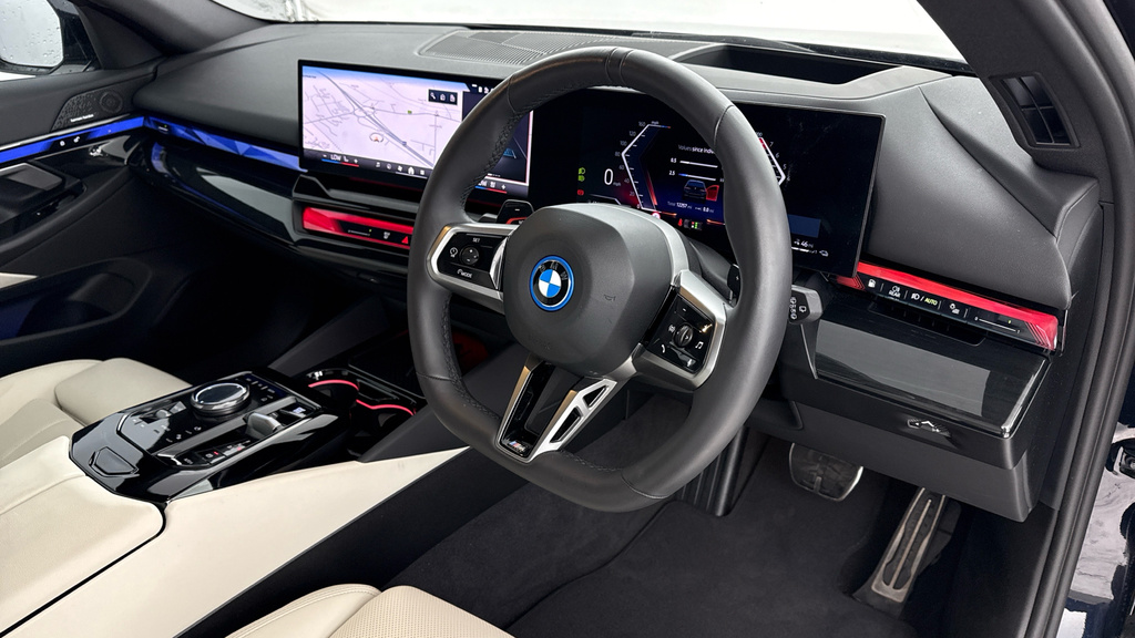 BMW 5 Series 2.0 530E 22.1Kwh M Sport Touring Steptronic Euro 6 Black #6