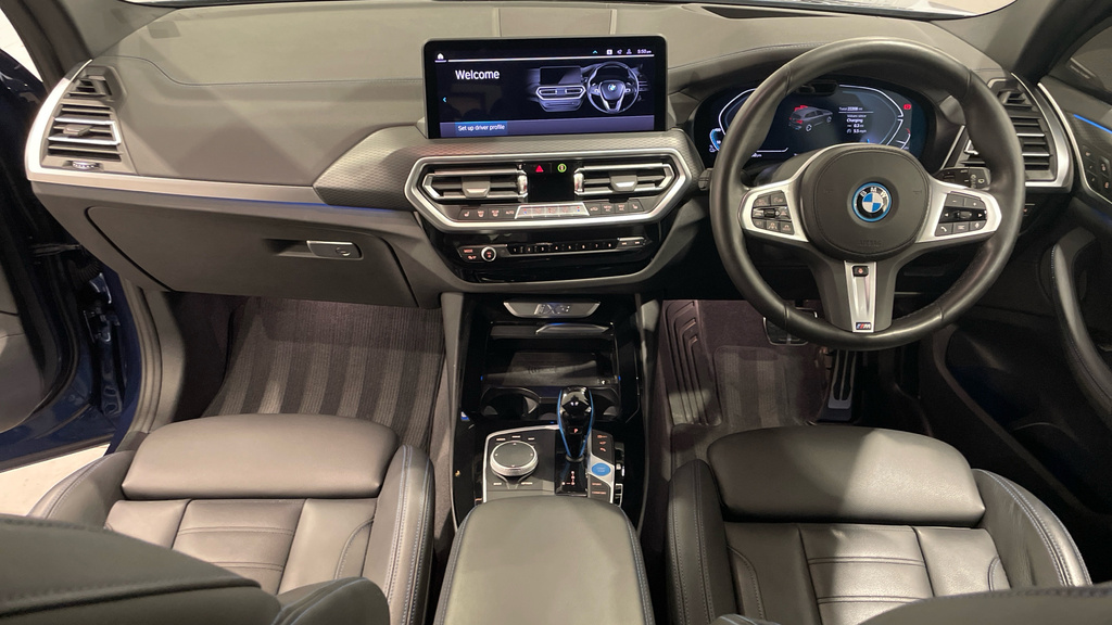 BMW iX3 80Kwh M Sport Pro Blue #4