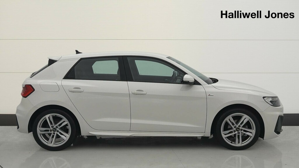 Audi A1 1.0 Tfsi 25 S Line Sportback Euro 6 Ss White #3
