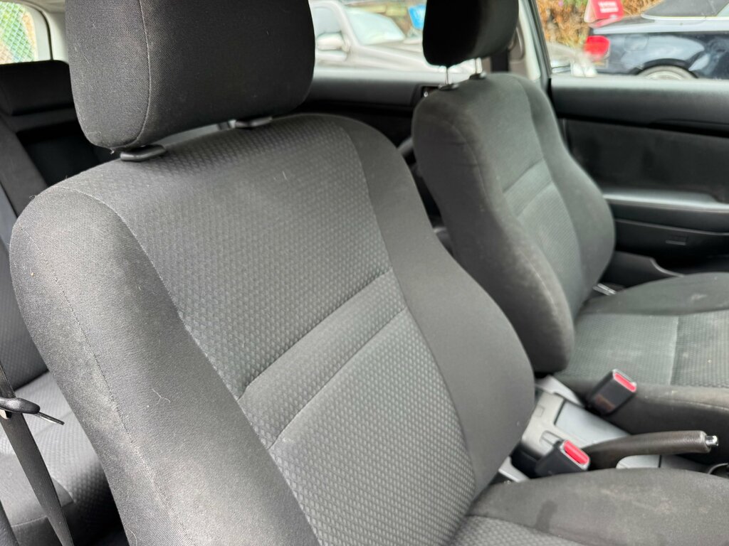Toyota Avensis 2.0 D-4d T3-s Estate 158 Gkm, Black #4