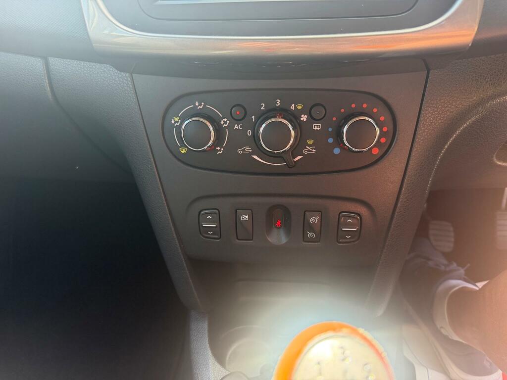 Dacia Sandero Stepway 1.5 Dci Ambiance Hatchback Euro White #13