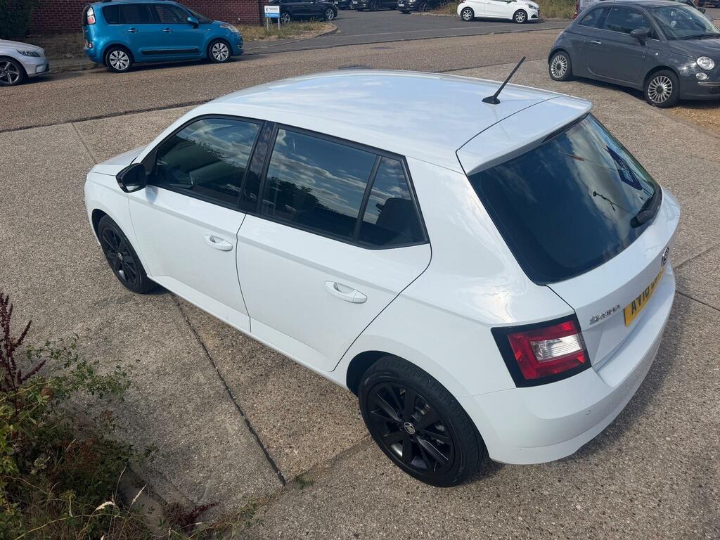 Skoda Fabia Redline White #4