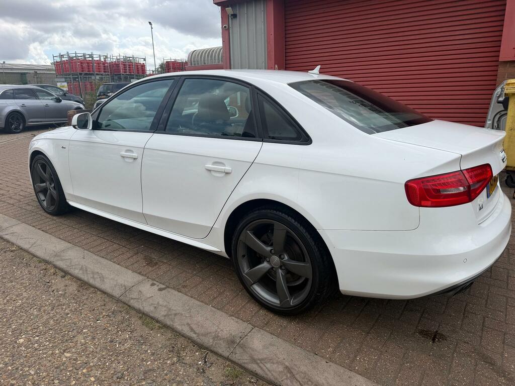 Audi A4 Black Edition White #4