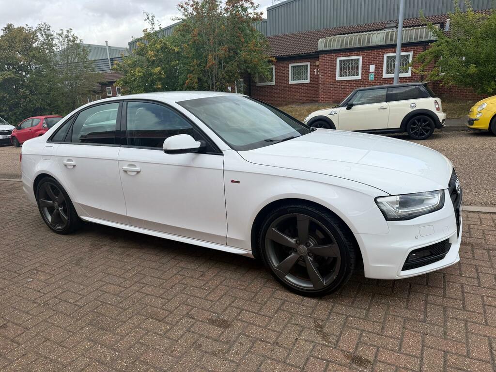 Audi A4 Black Edition White