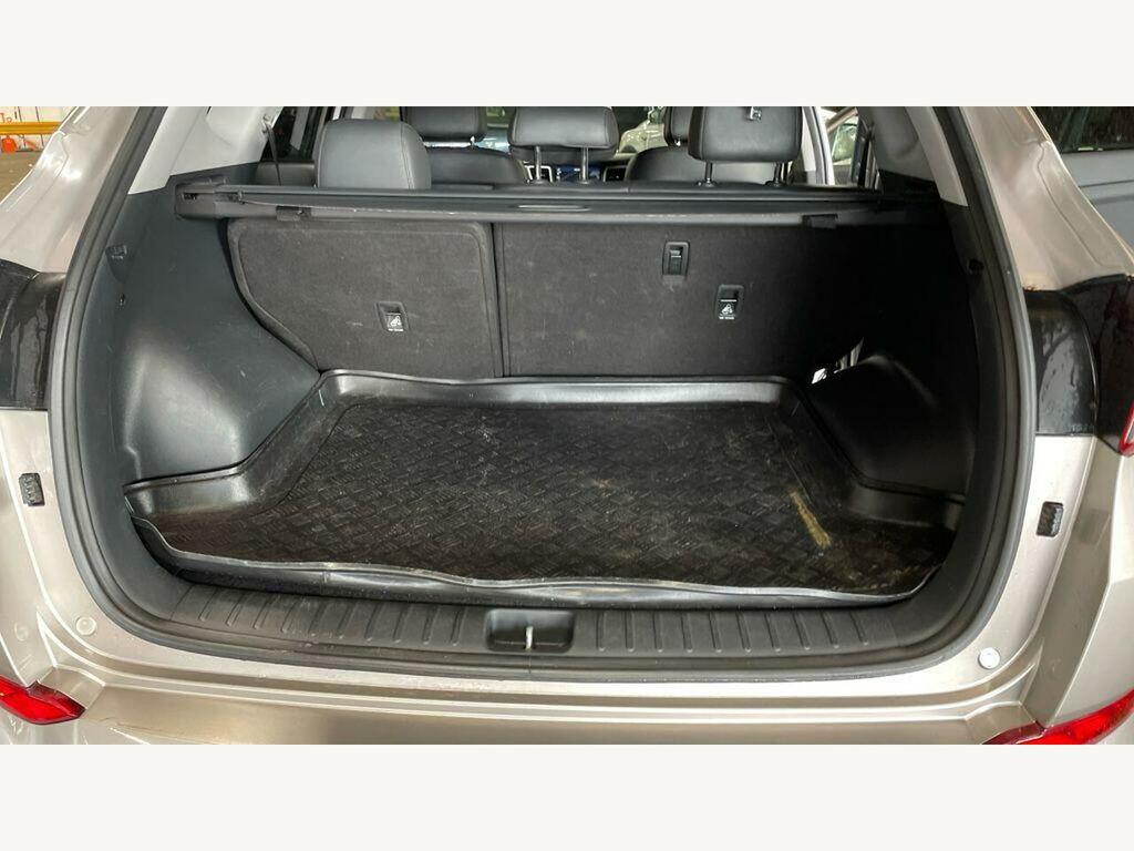 Hyundai Tucson 2.0 Crdi Premium Se Black #13