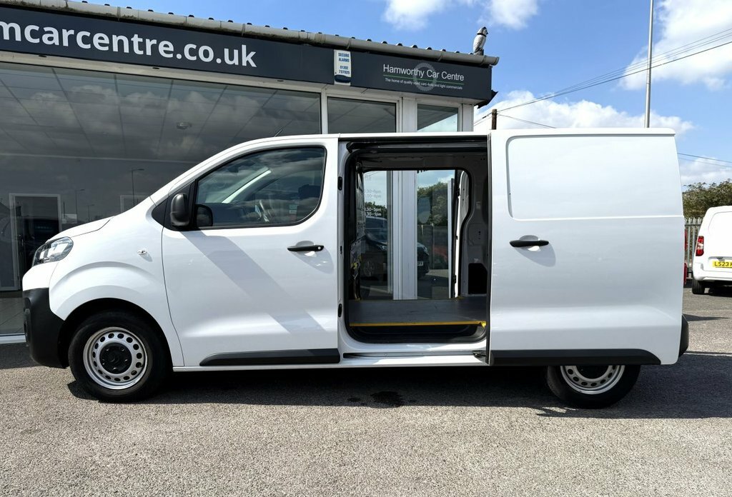 Citroen Dispatch 1.5L Enterprise Edition M 6Dr White #4
