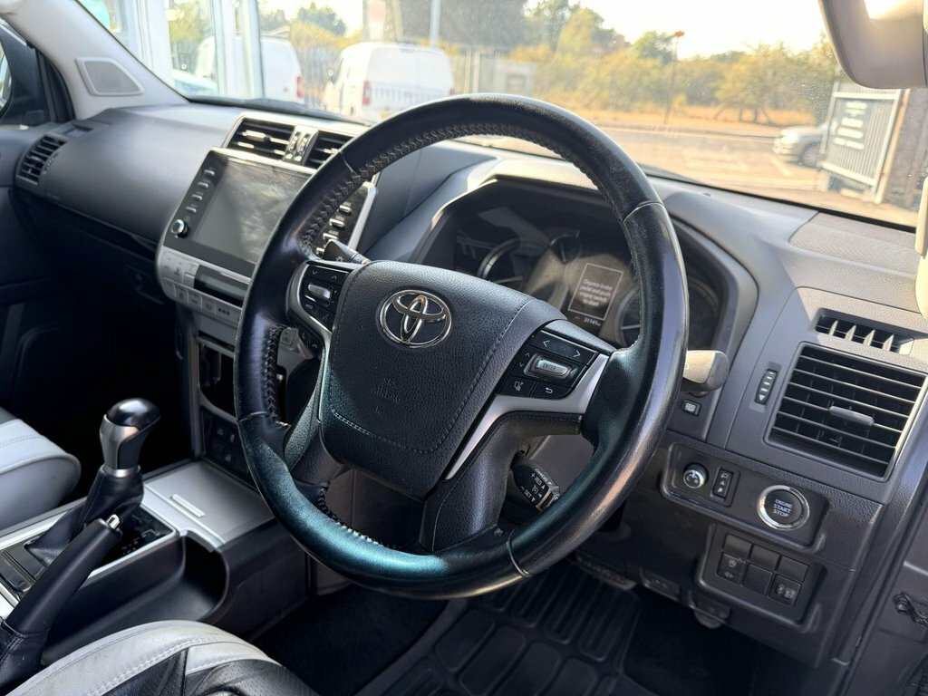 Toyota Land Cruiser 2.8L Active Grey #4