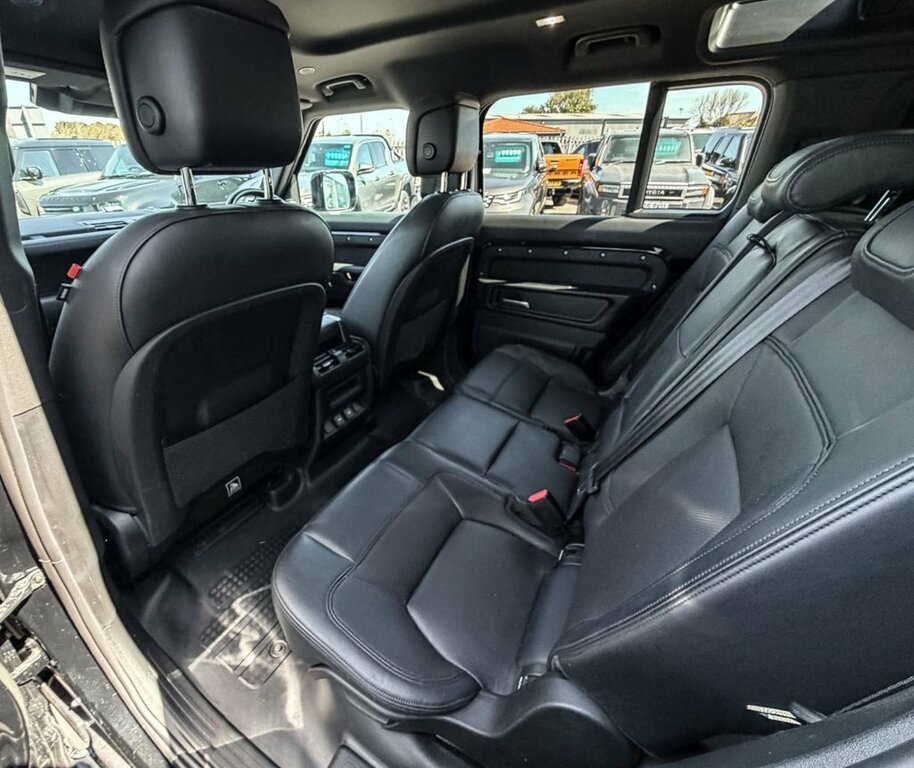 Land Rover Defender 110 Land Rover Estate 3.0 D300 X-dynamic Se 110 Silver #22