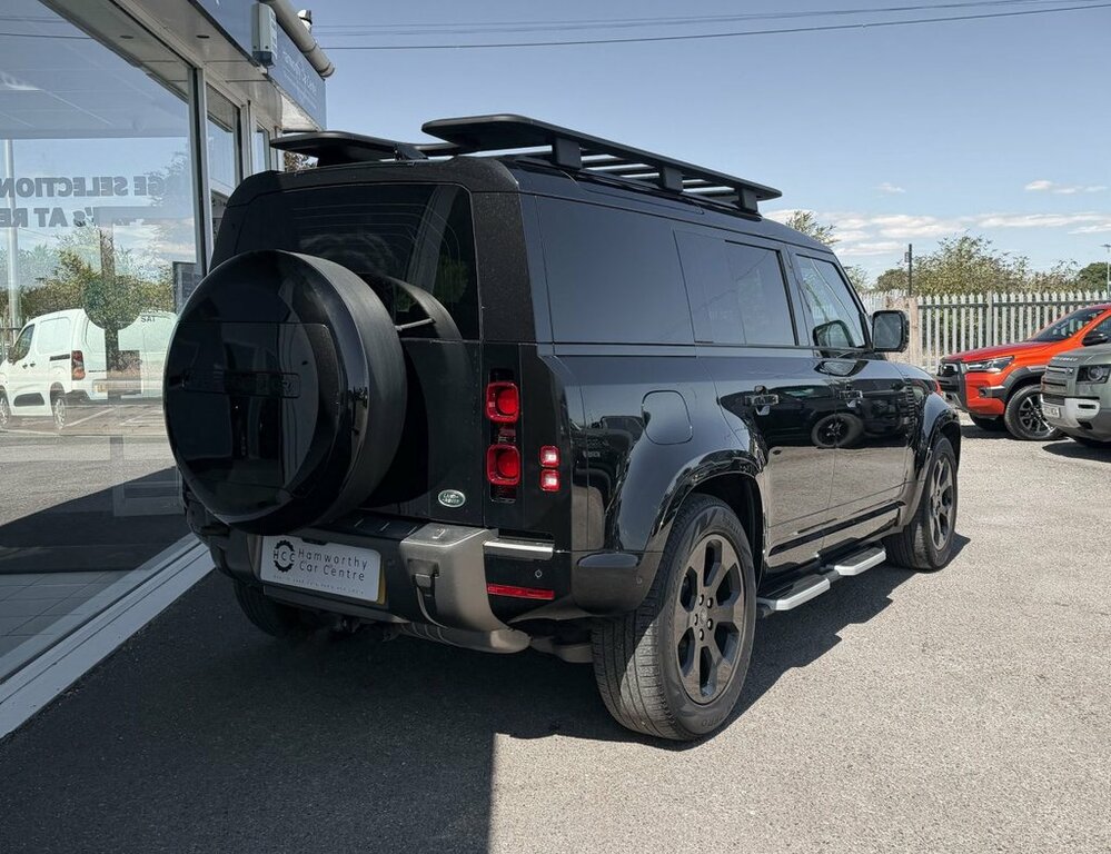Land Rover Defender 110 3L X-dynamic Hse Black #3