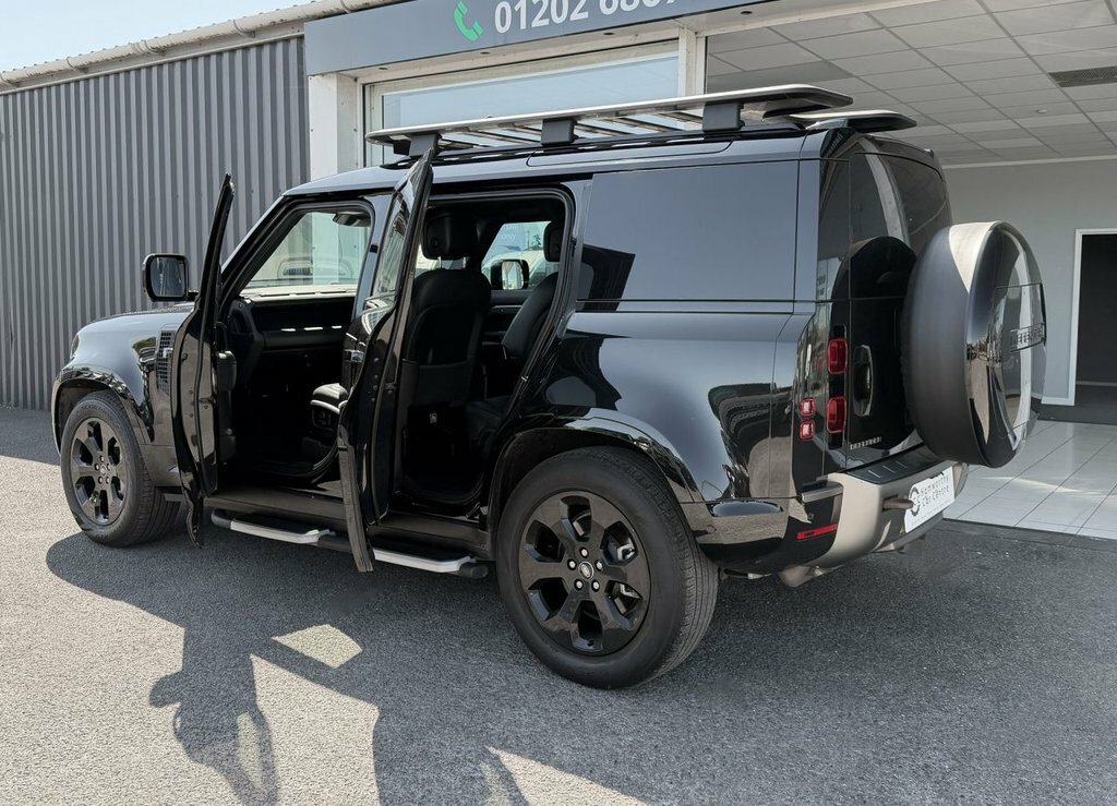 Land Rover Defender 110 Land Rover Estate 3.0 D300 X-dynamic Se 110 Silver #21