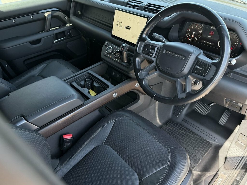 Land Rover Defender 110 Land Rover Estate 3.0 D300 X-dynamic Se 110 Silver #9