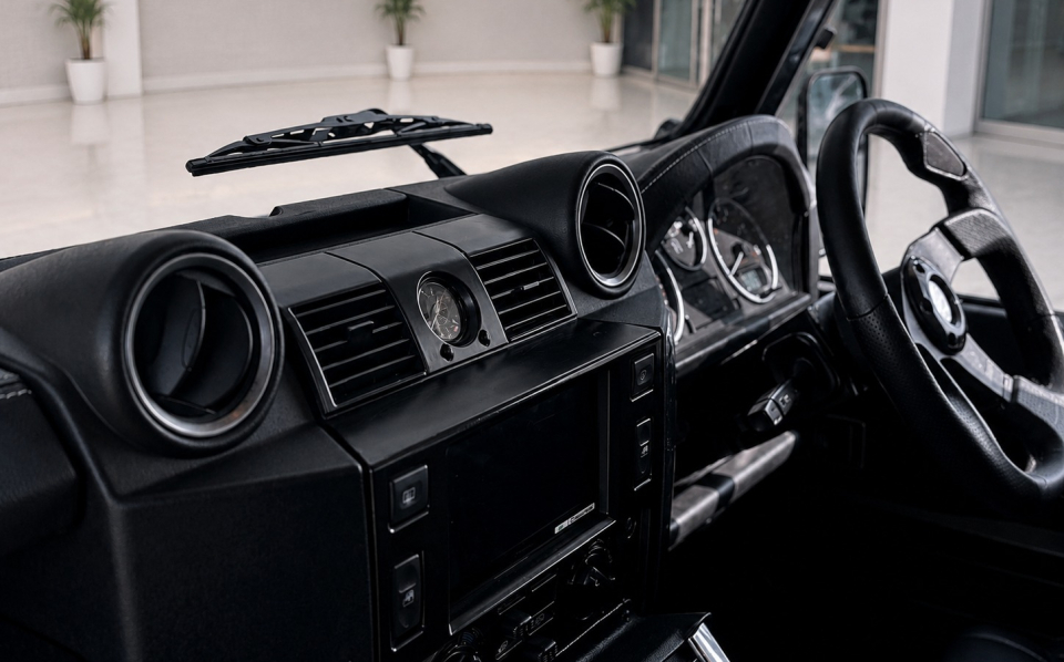 Land Rover Defender 110 Petrol Black #3
