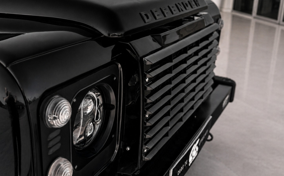 Land Rover Defender 110 2.4 110 Dcb Hard Top Lwb 121 Bhp Red #19