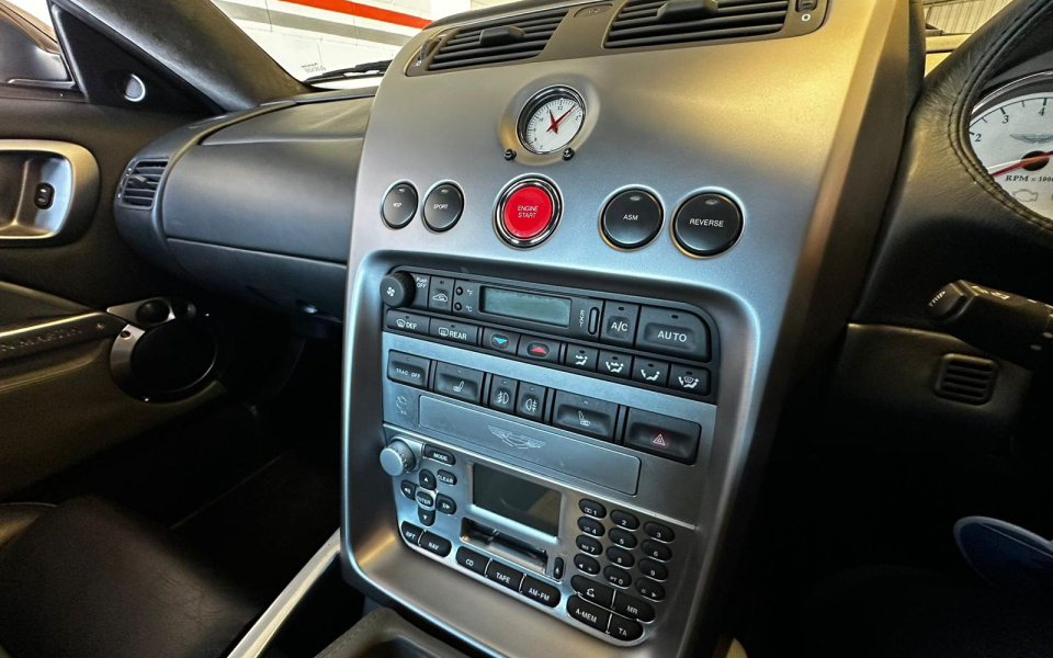 Aston Martin Vanquish 5.9 2dr Silver #31