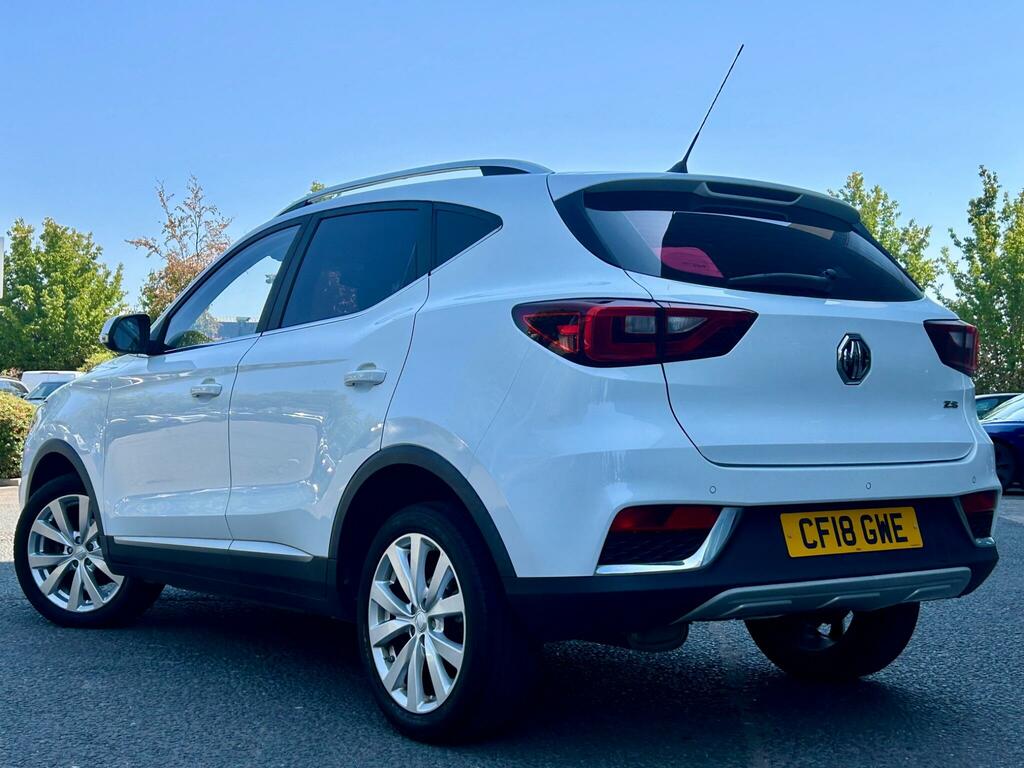 MG ZS Excite White #2