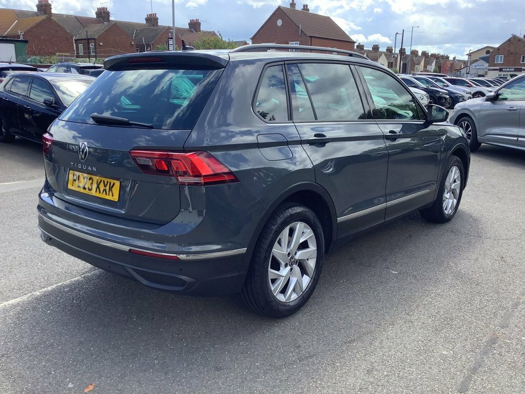 Volkswagen Tiguan 1.5L Life PL23KXK Grey #5