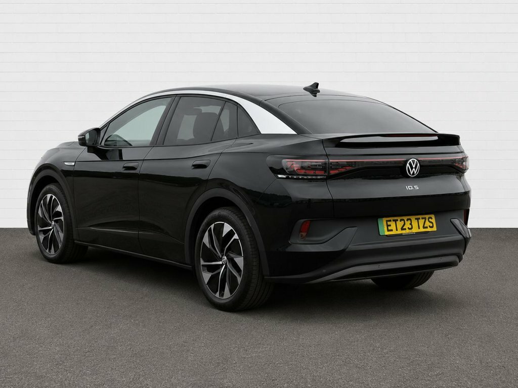 Volkswagen ID.5 Suv Black #2