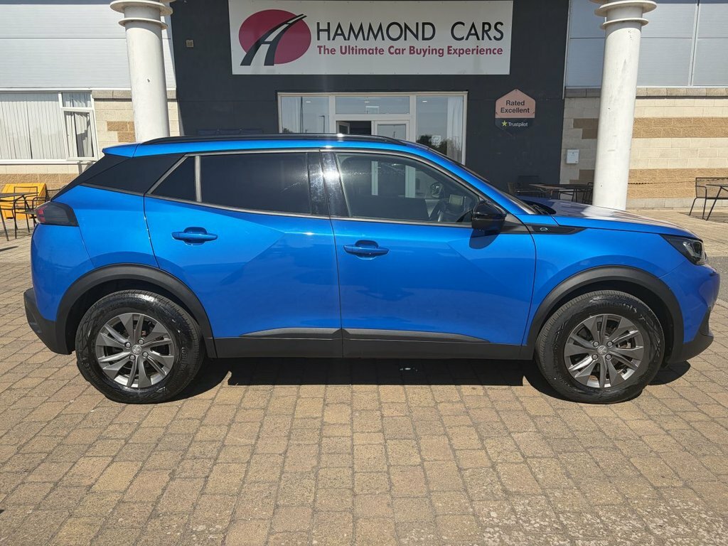 Peugeot e-2008 Suv Blue #4