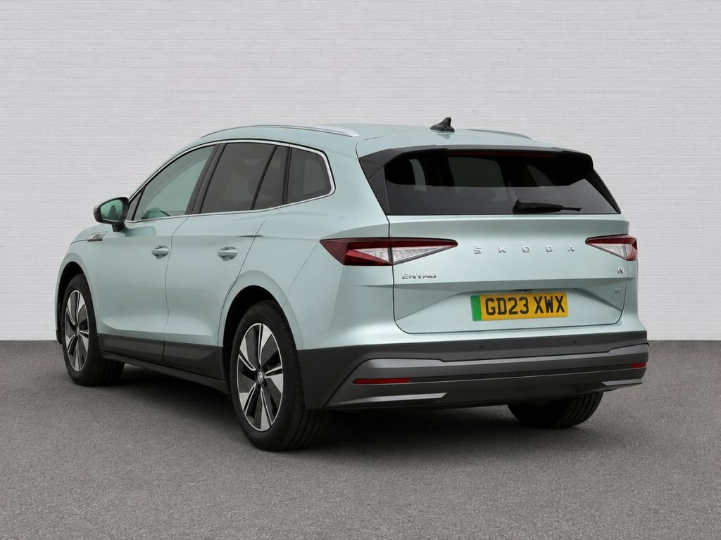 Skoda ENYAQ Suv Silver #3