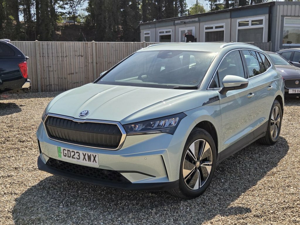 Skoda ENYAQ Suv Silver #4