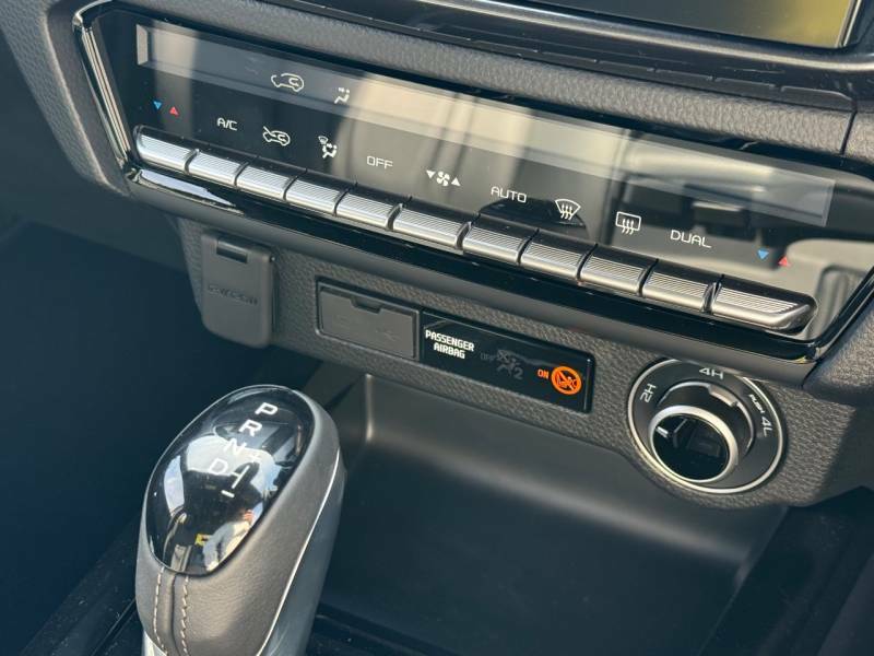Isuzu D-Max 2.2 V-cross 8 Speed 26My White #6
