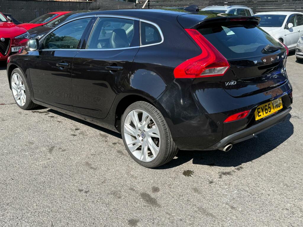 Volvo V40 D3 R Design Lux Nav Geartronic White #7