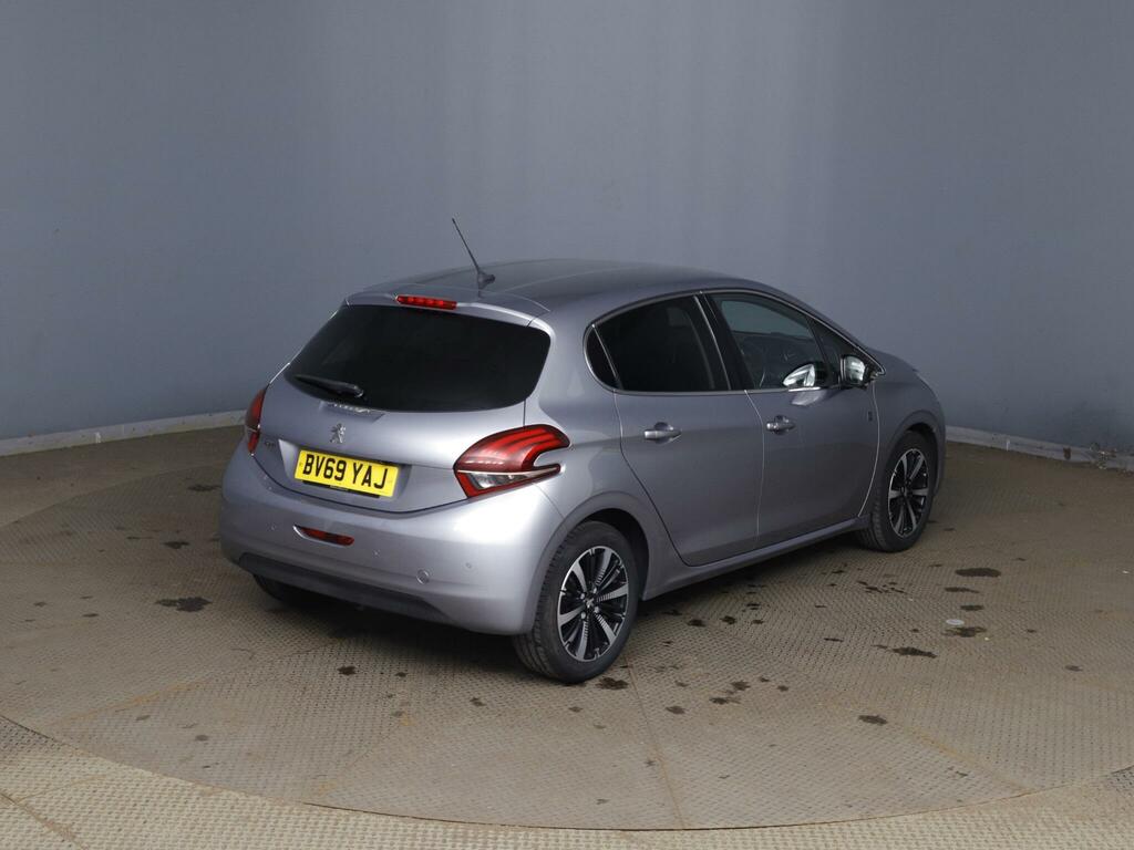 Peugeot 208 Tech Edition Grey #4