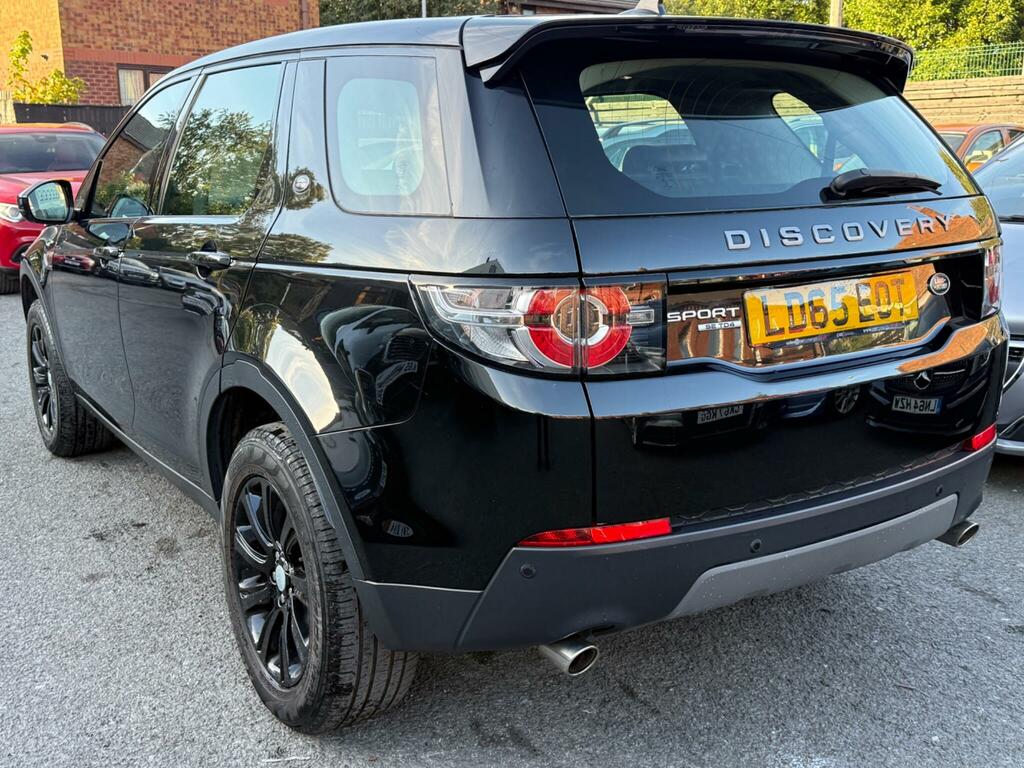 Land Rover Discovery Sport Se Tech Black #4