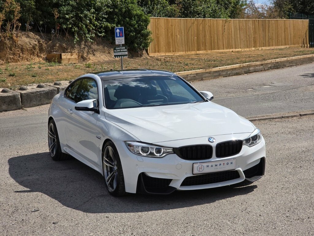 BMW M4 M4 Semi-auto White #2