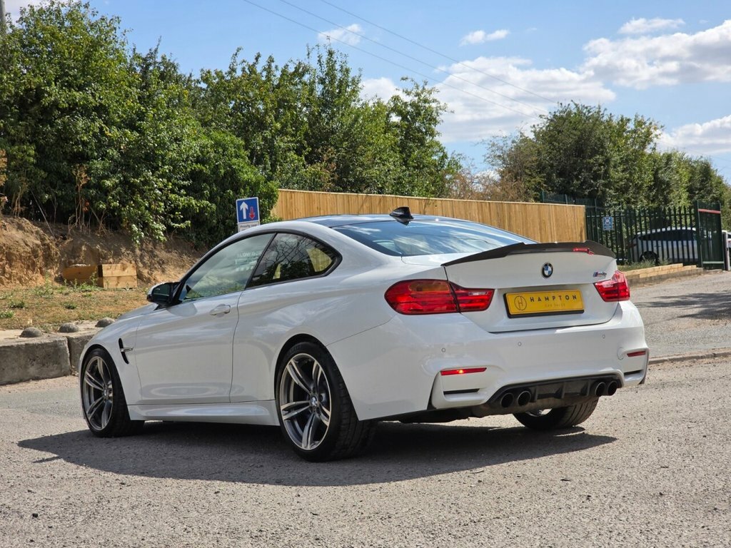 BMW M4 M4 Semi-auto White #6