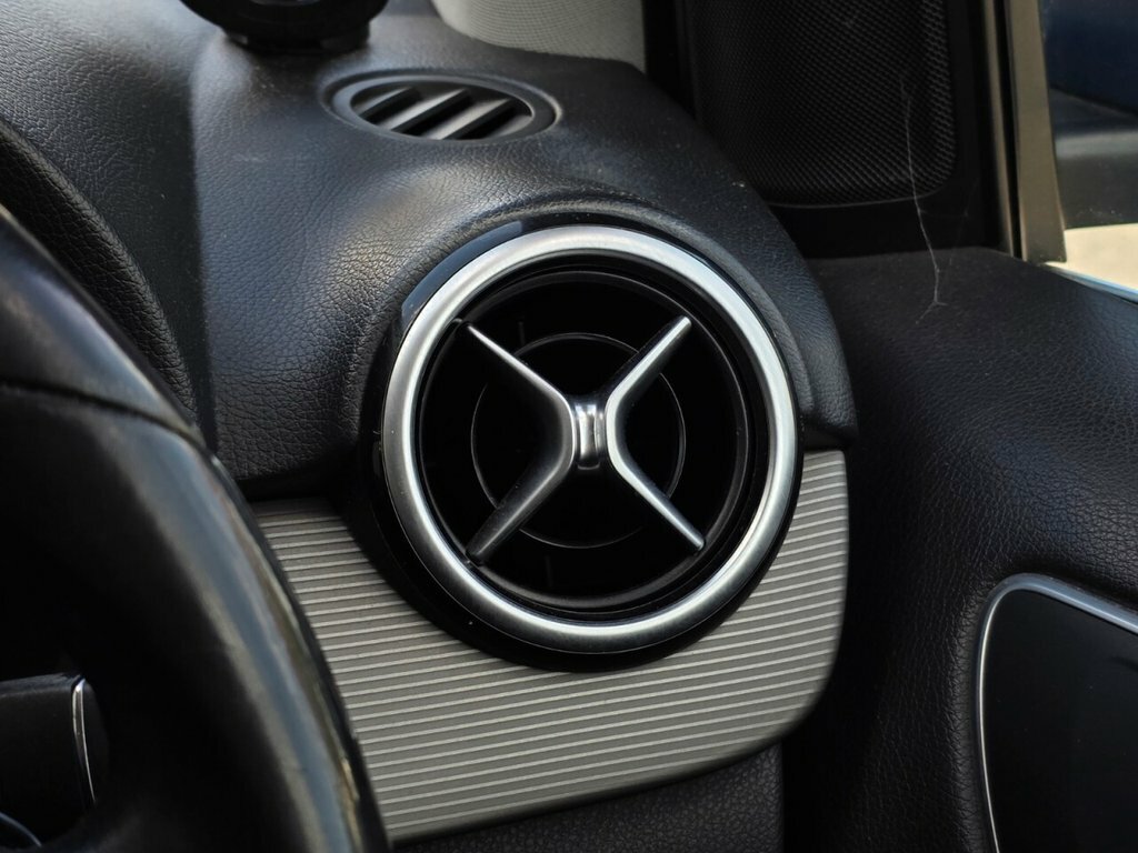 Mercedes-Benz B Class 1.6 B 180 Sport Premium 121 Bhp Blue #26