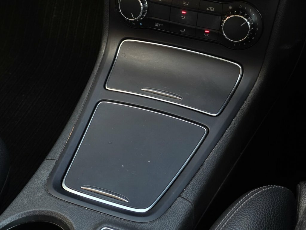 Mercedes-Benz B Class 1.6 B 180 Sport Premium 121 Bhp Blue #28